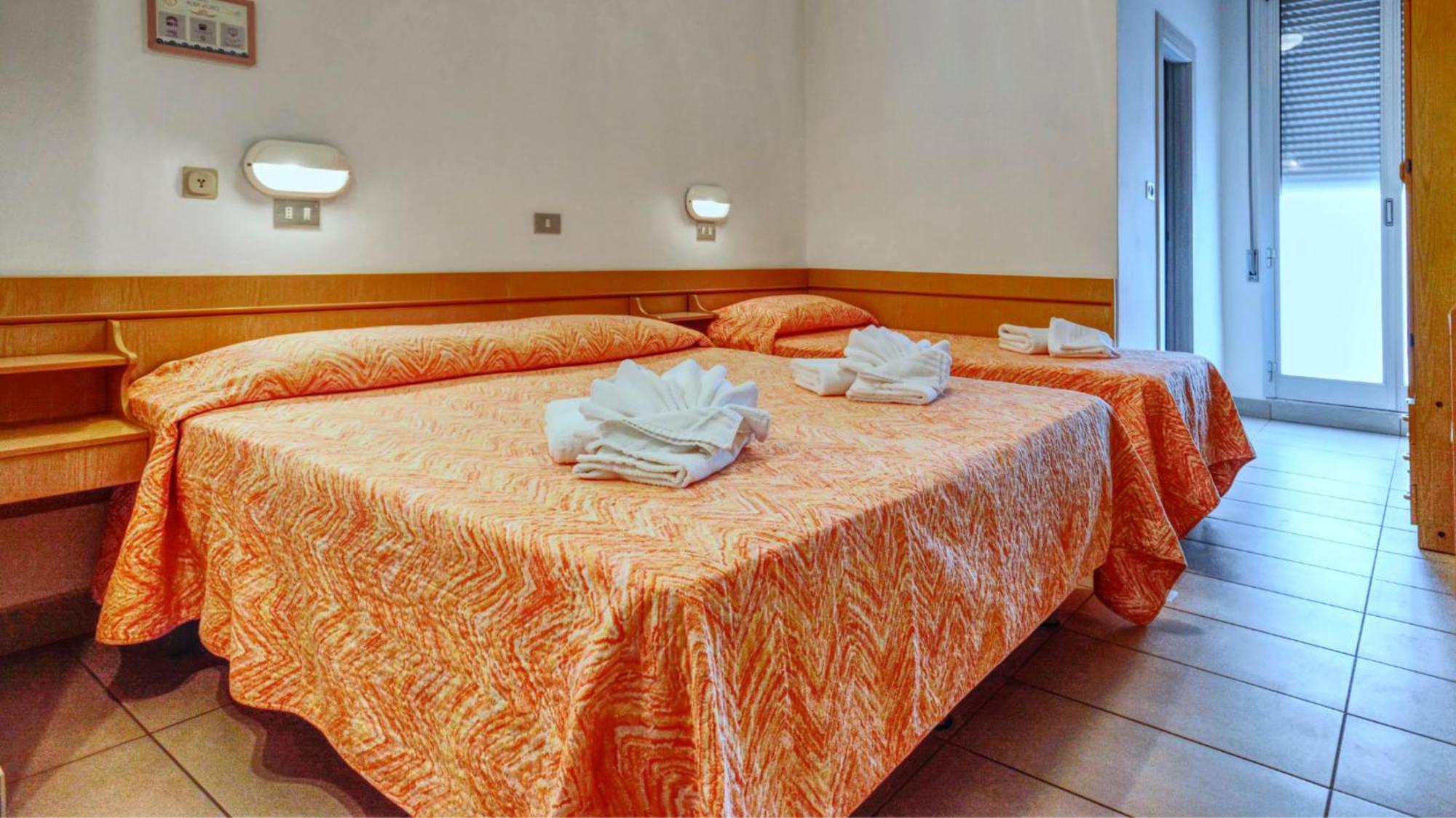 Hotel Alba D'Oro Gatteo a Mare Esterno foto