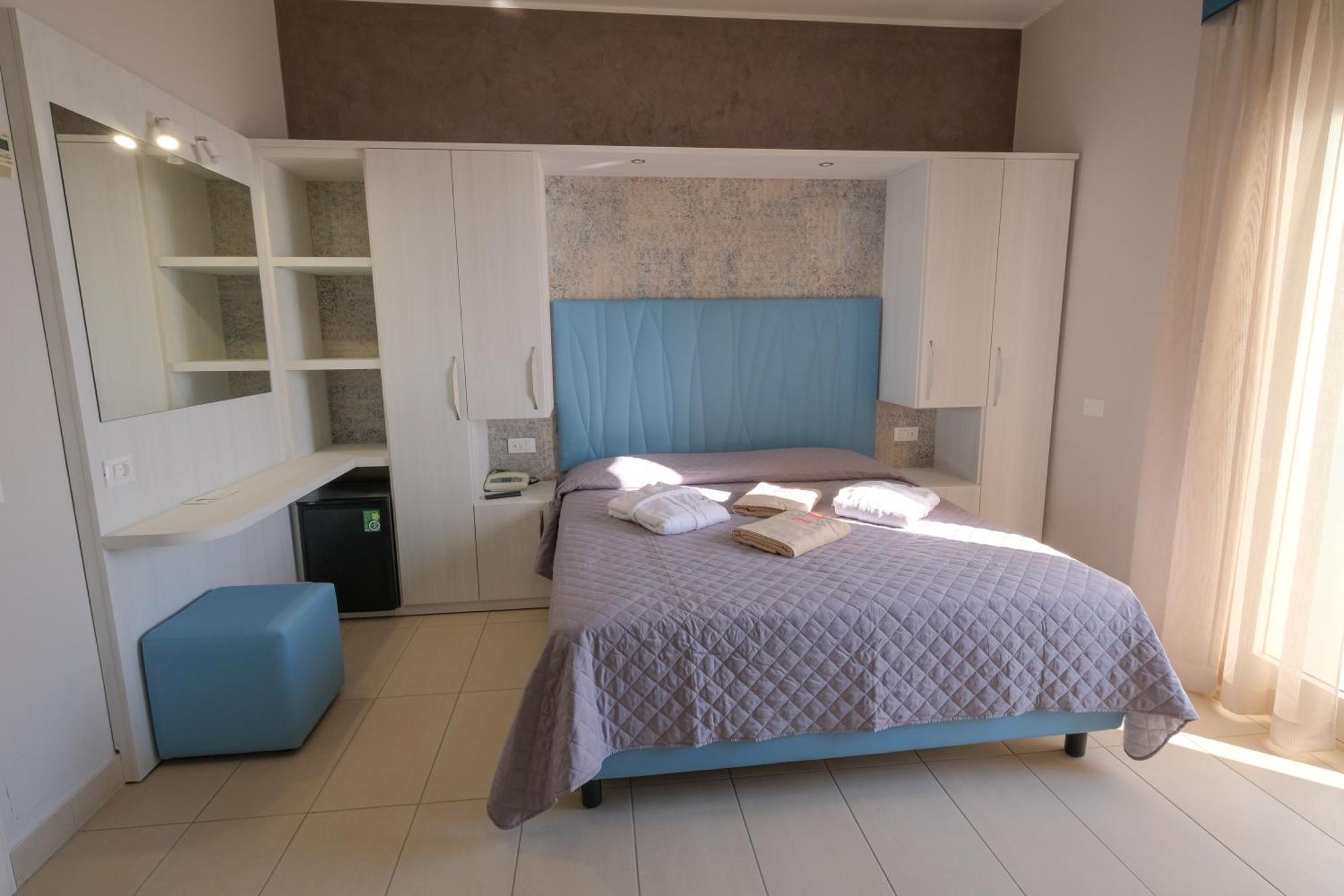 Hotel Alba D'Oro Gatteo a Mare Esterno foto