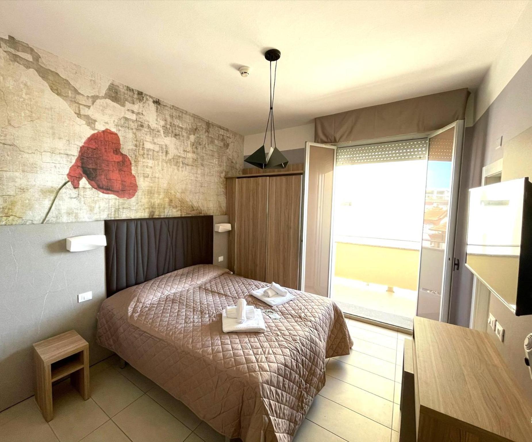 Hotel Alba D'Oro Gatteo a Mare Esterno foto